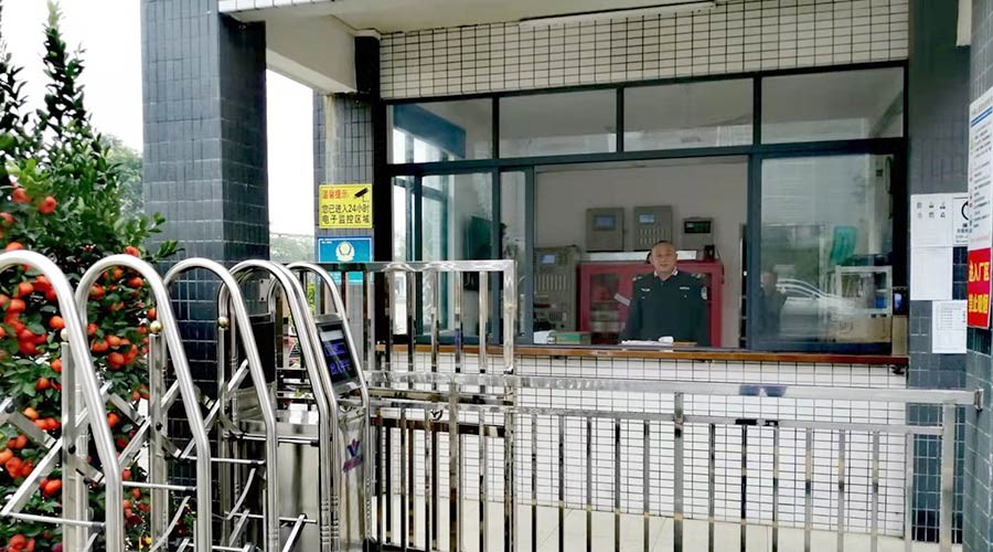 擔(dān)當(dāng)與責(zé)任！金環(huán)電器保安春節(jié)堅(jiān)守崗位